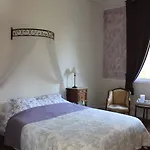 Chateau Des Lys Hotel